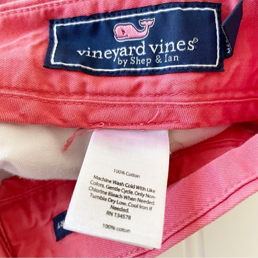 Vineyard Vines 7” Breaker Shorts - Size 28 - Picture 5 of 5